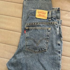 Levi’s 550